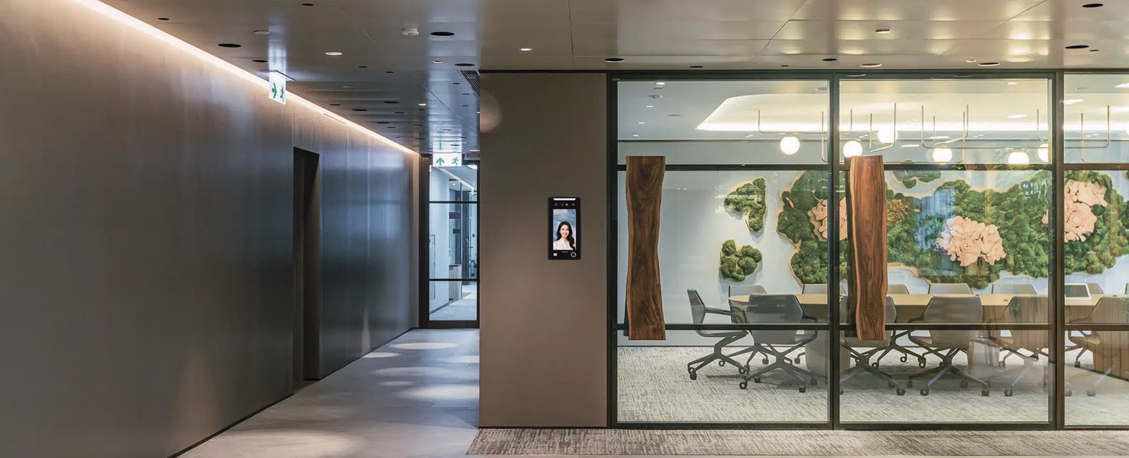 Varito VT-AI67FW Waterproof Dynamic Face-Fingerprint Recognition Terminal